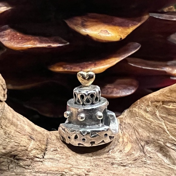 Authentic Pandora Charm 14k Gold Silver Celebration Cake Wedding Heart Birthday - Picture 2 of 8